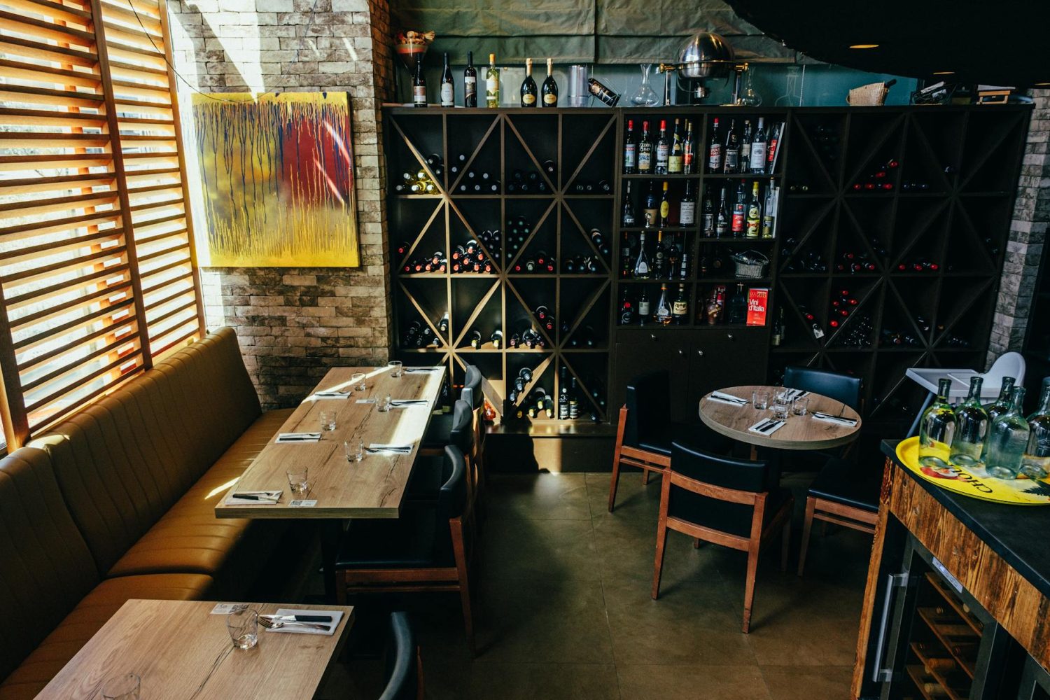 Bar à vins Paris 17 : adresses, ambiances et conseils pour choisir