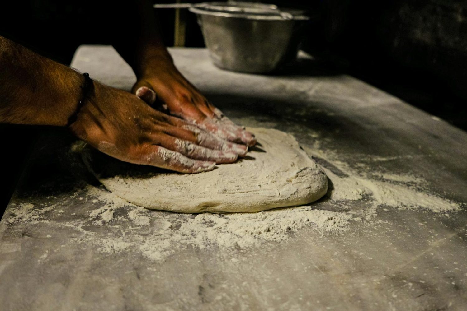 Réussir sa pâte à pizza maison, moelleuse et bien levée