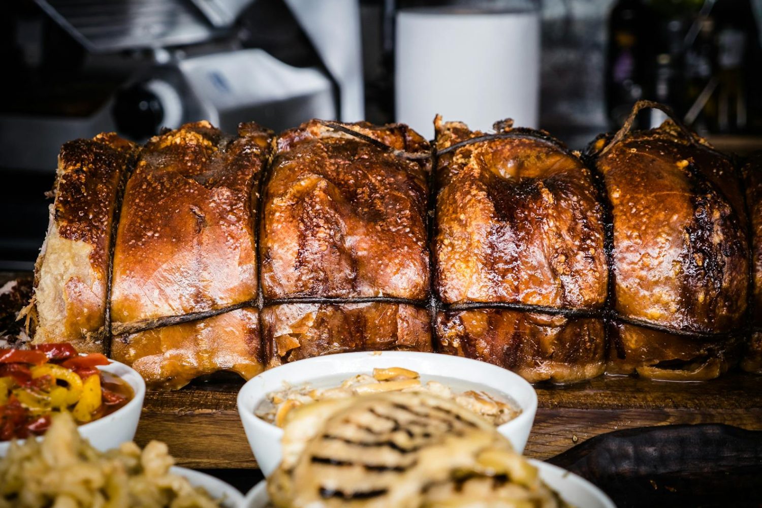 Rôti de porc au four : cuisson, temps et astuces pour qu&rsquo;il reste tendre