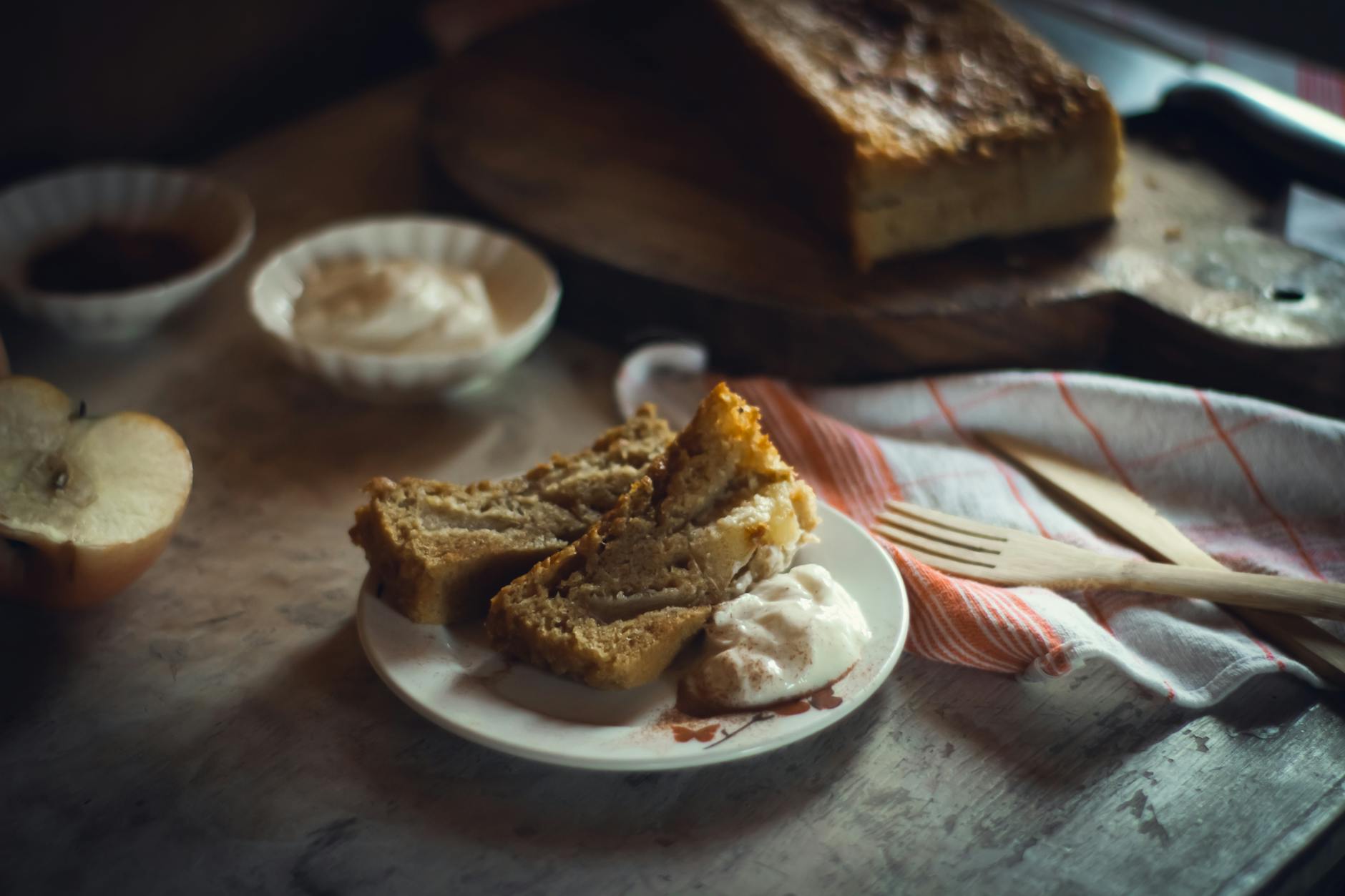 Gâteau aux pommes super moelleux : ingrédients clés et choix malins pour un dessert qui claque — part de gâteau aux pommes moelleux