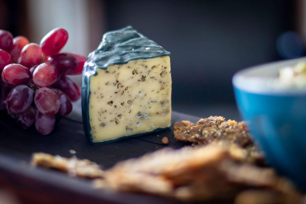 Fromages à croûte noire 6 — plateau de fromages à croûte noire
