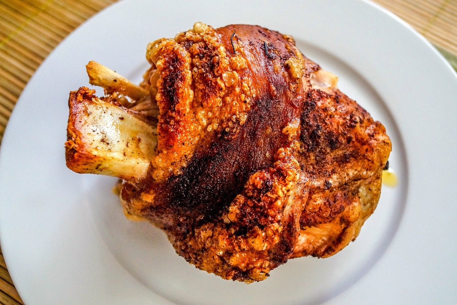 Cuisiner le jarret de porc : frais, fumé ou demi-sel, toutes les méthodes